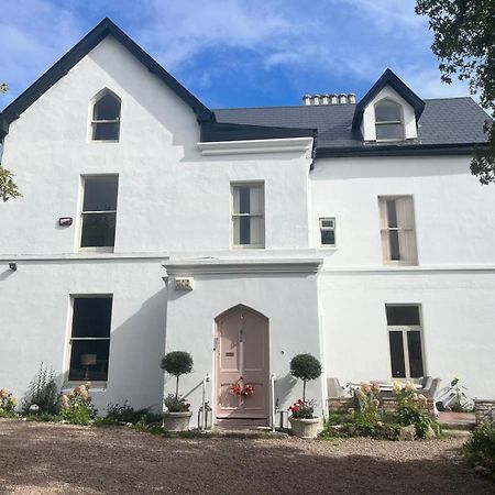 コーヴ Lynwood House Bed & Breakfast エクステリア 写真