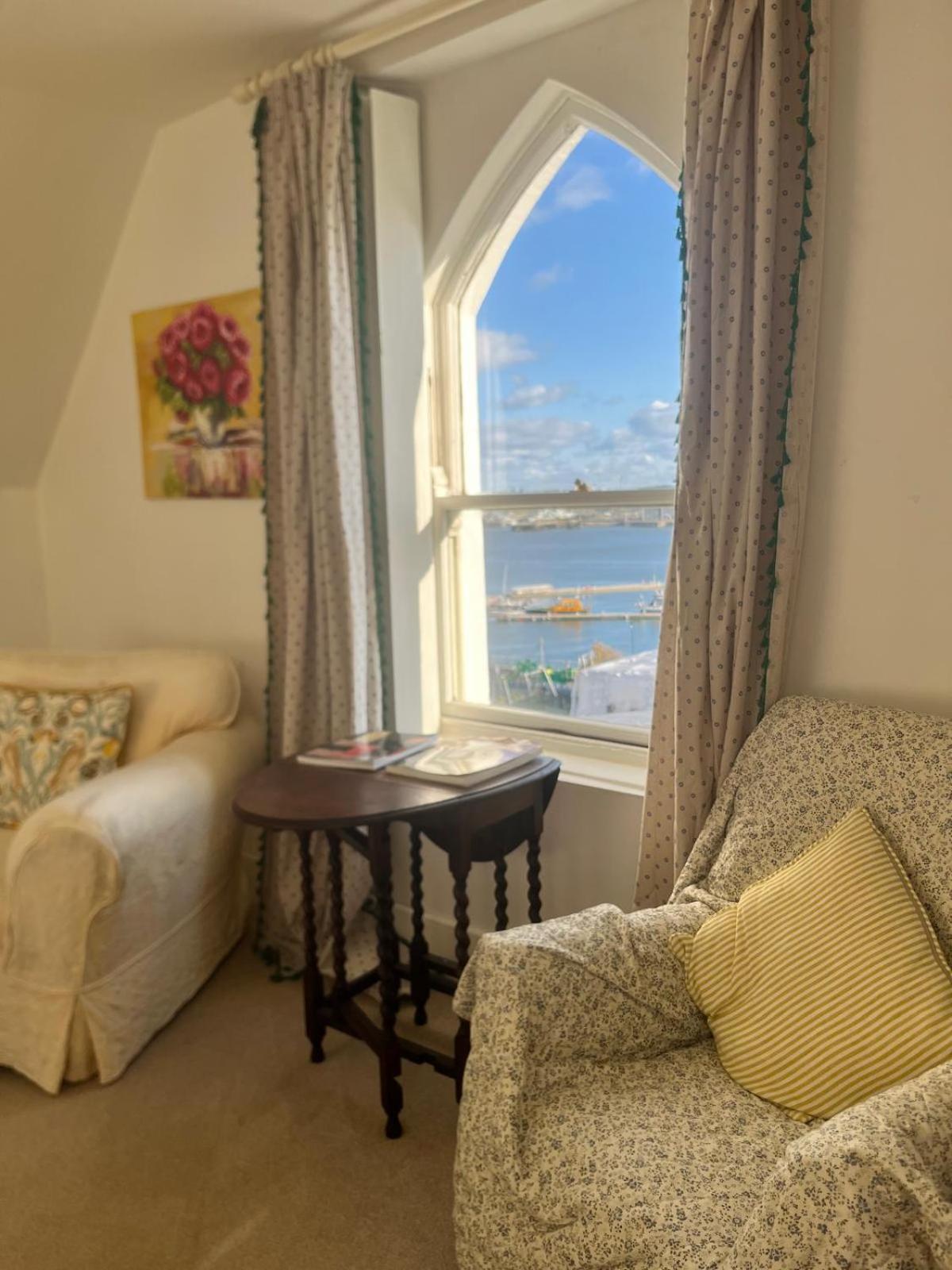 コーヴ Lynwood House Bed & Breakfast エクステリア 写真